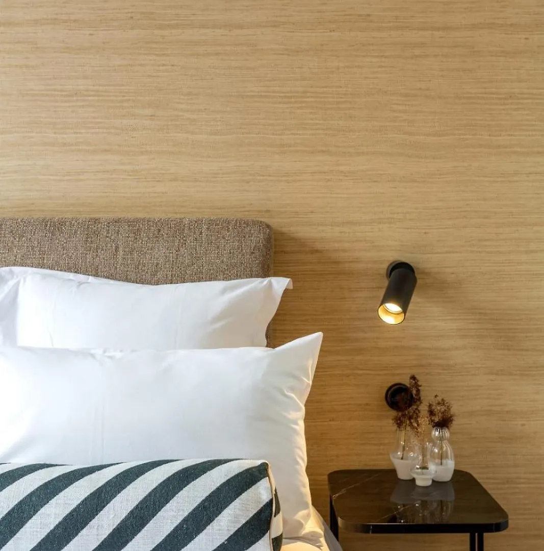 Habitat Parisien - Madeleine Galeries Lafayette Apartment