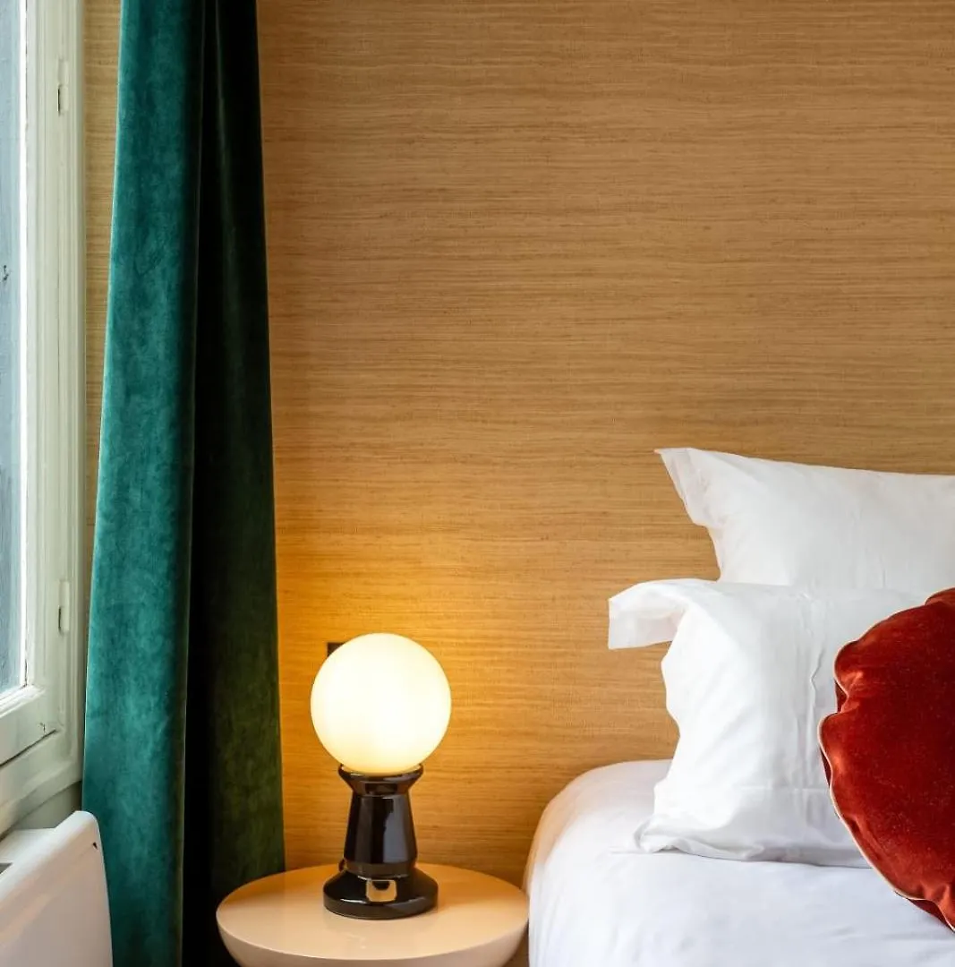 Habitat Parisien - Madeleine Galeries Lafayette Apartment