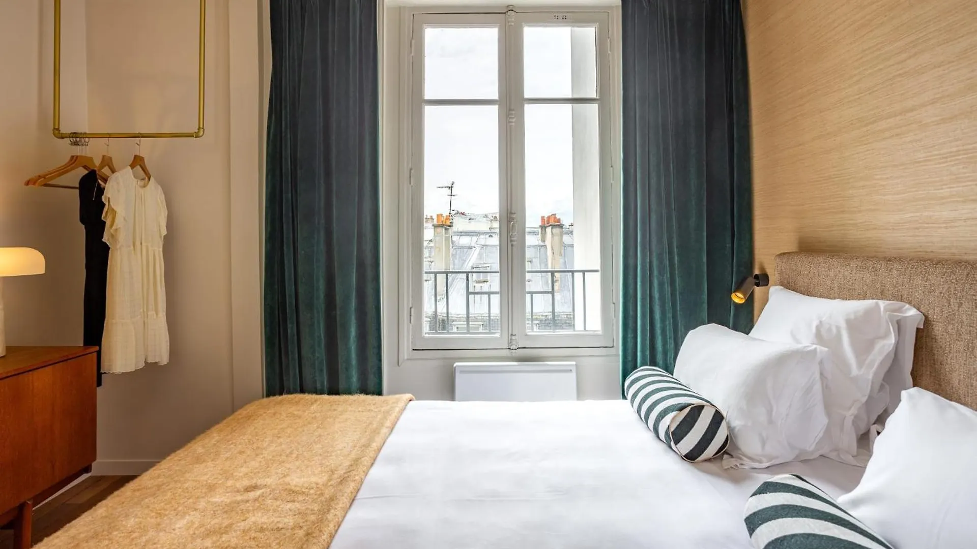 Habitat Parisien - Madeleine Galeries Lafayette Apartment  Paris