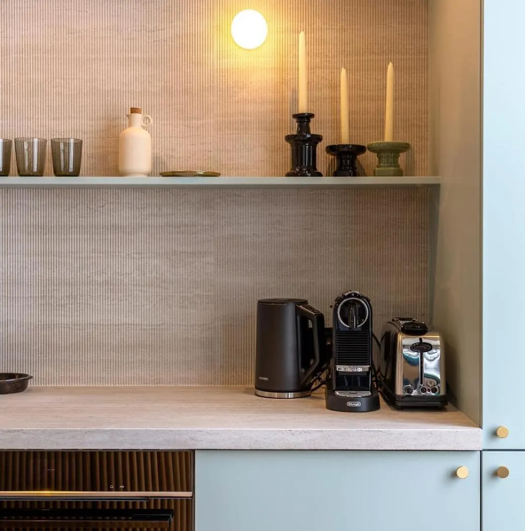 Habitat Parisien - Madeleine Galeries Lafayette Apartment 0*, Paris