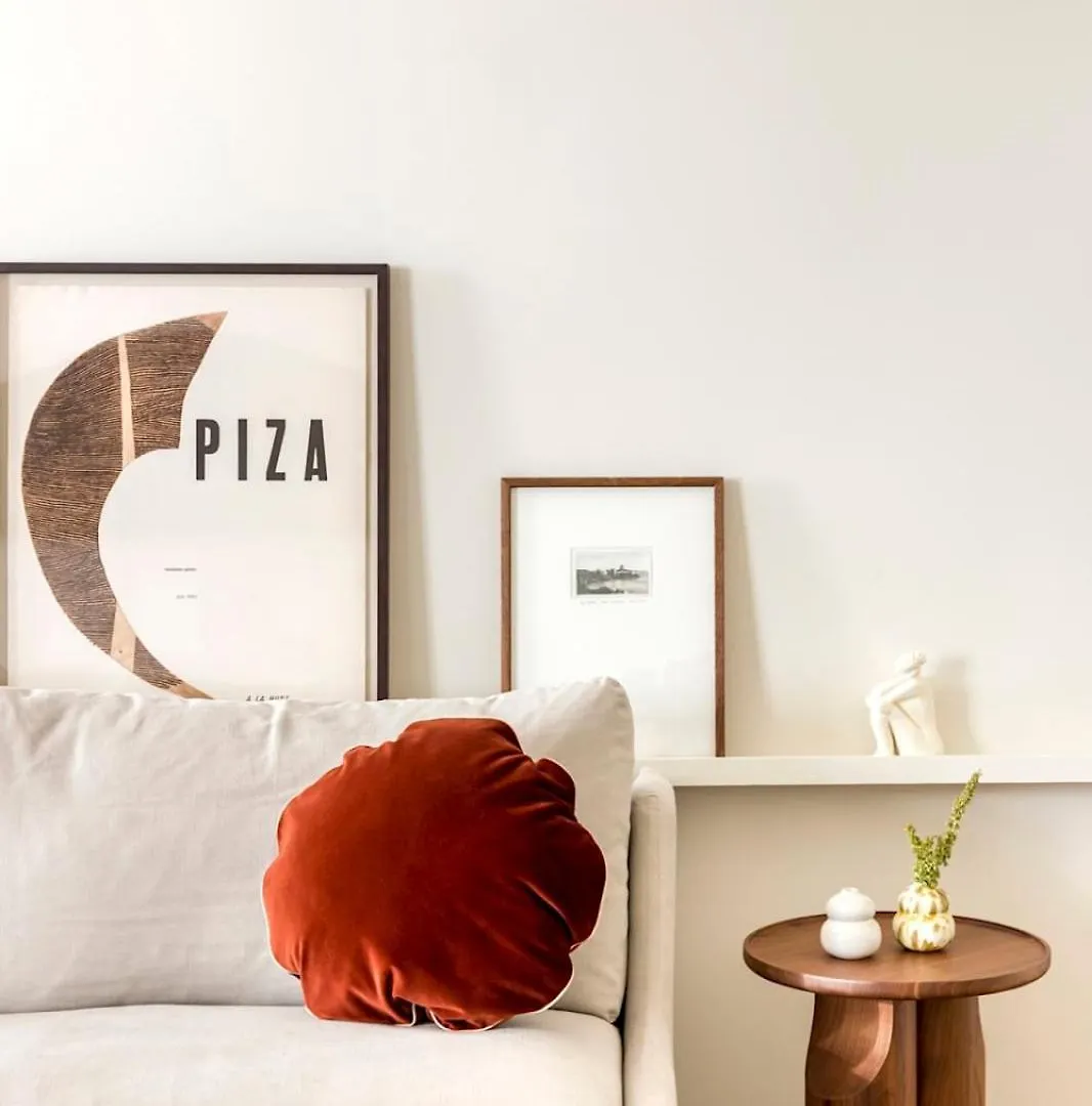 Habitat Parisien - Madeleine Galeries Lafayette Apartment France